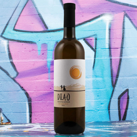Stylized image of Dila-O bottle
