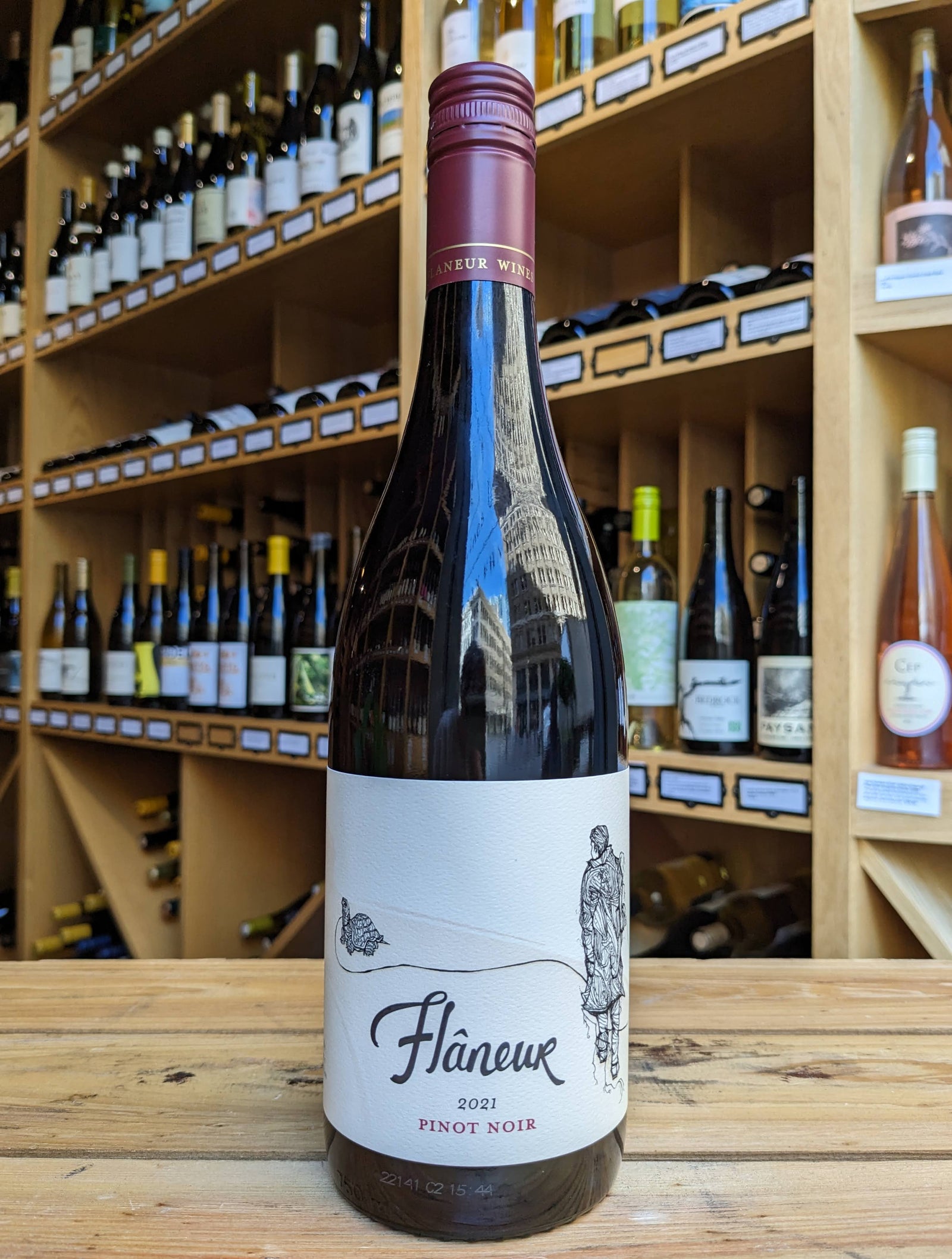 Stylized image of Flaneur Pinot Noir